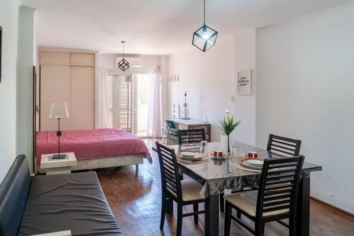 VENTA MONOAMBIENTE AV. PELLEGRINI 3