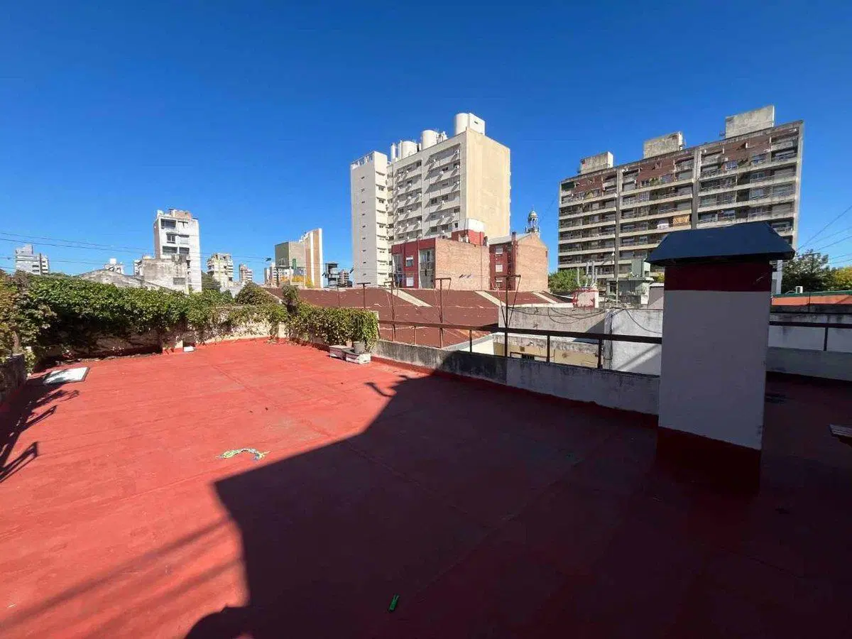 VENTA DEPTO 1 DORMITORIO B. ABASTO POR ESCALERAS 3