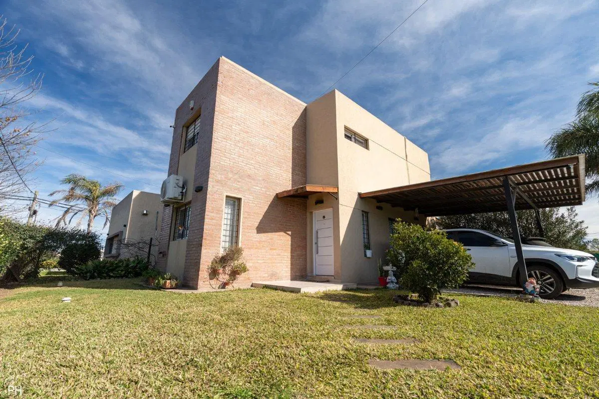 VENTA CASA EN LAS ACEQUIAS 3 DORMITORIOS 3