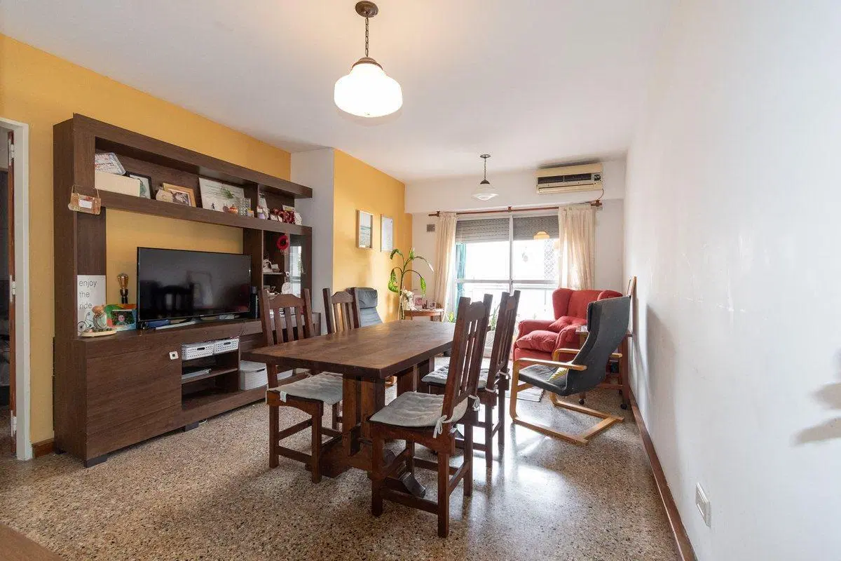 DEPARTAMENTO 2 DORMITORIOS CON COCHERA CENTRO 5