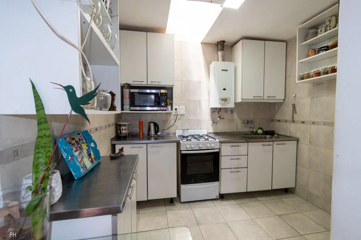 VENTA DEPTO DE PASILLO CON TERRAZA CENTRO RÍO 3