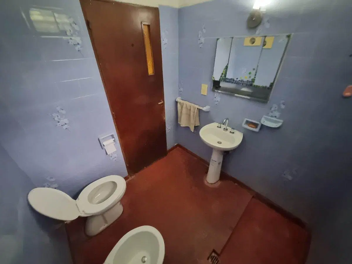 CASA EN VENTA DE DOS DORMITORIOS EN TIMBÚES 4