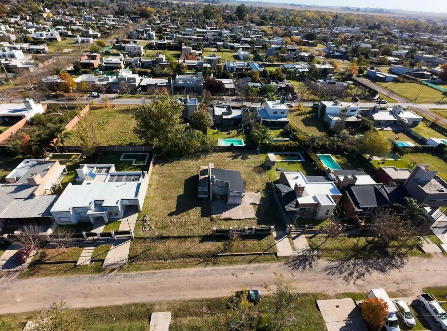 LOTE EN VENTA CON CONSTRUCCIÓN EN FUNES CITY 5