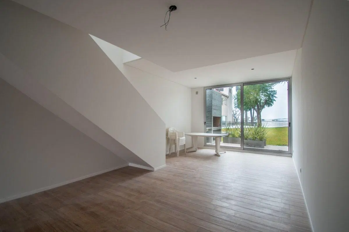 VENTA DE DEPARTAMENTO DOS DORMITORIOS ALBERDI 4