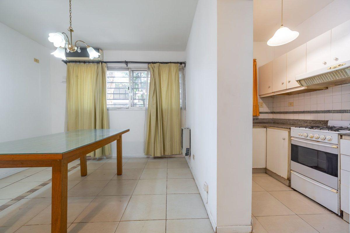 Foto de DEPARTAMENTO EN VENTA 1 DORM CON PATIO ECHESORTU, imagen 1