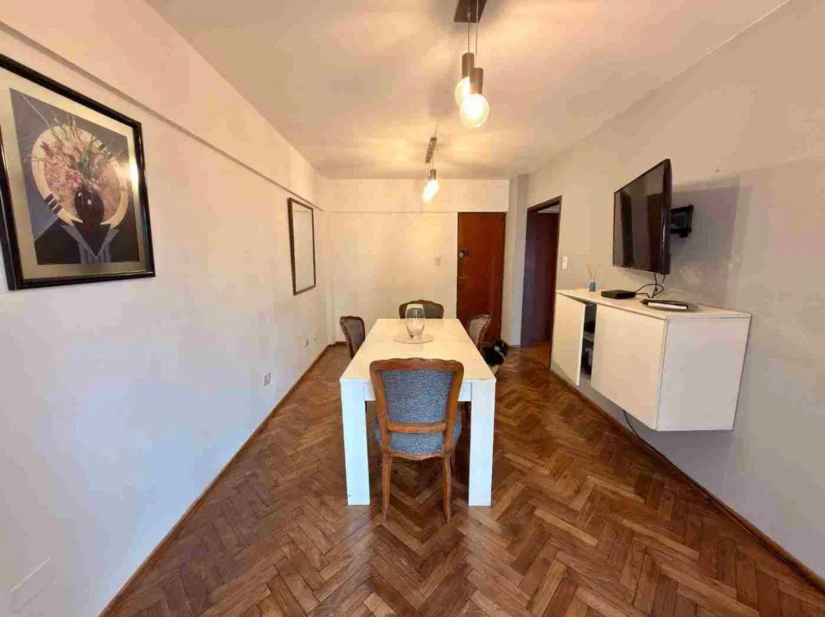 DEPARTAMENTO EN ALQUILER 2 DORMITORIOS + COMODIN 3