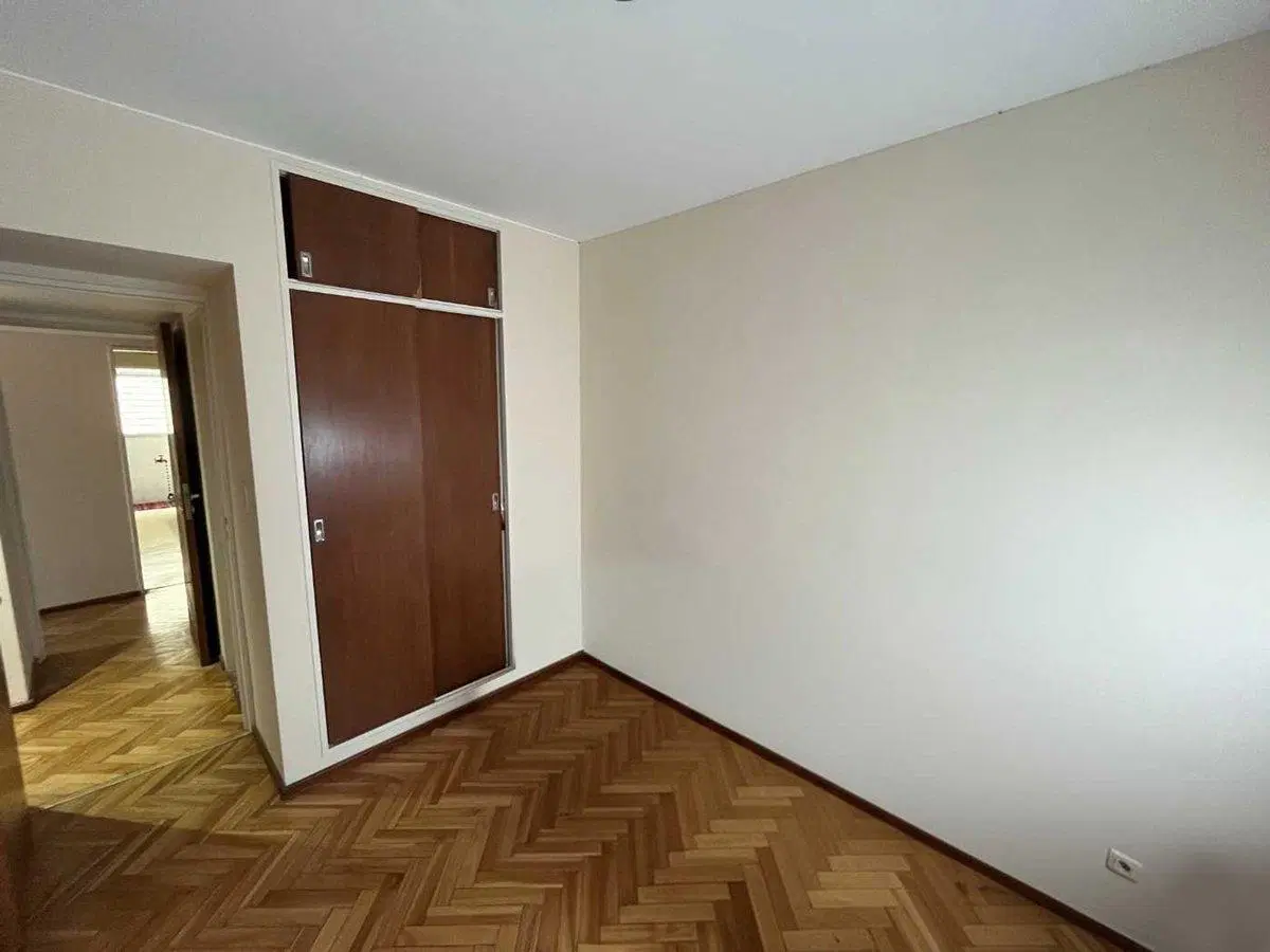 DEPARTAMENTO VENTA LOURDES 4 DORMITORIOS Y COCHERA 5