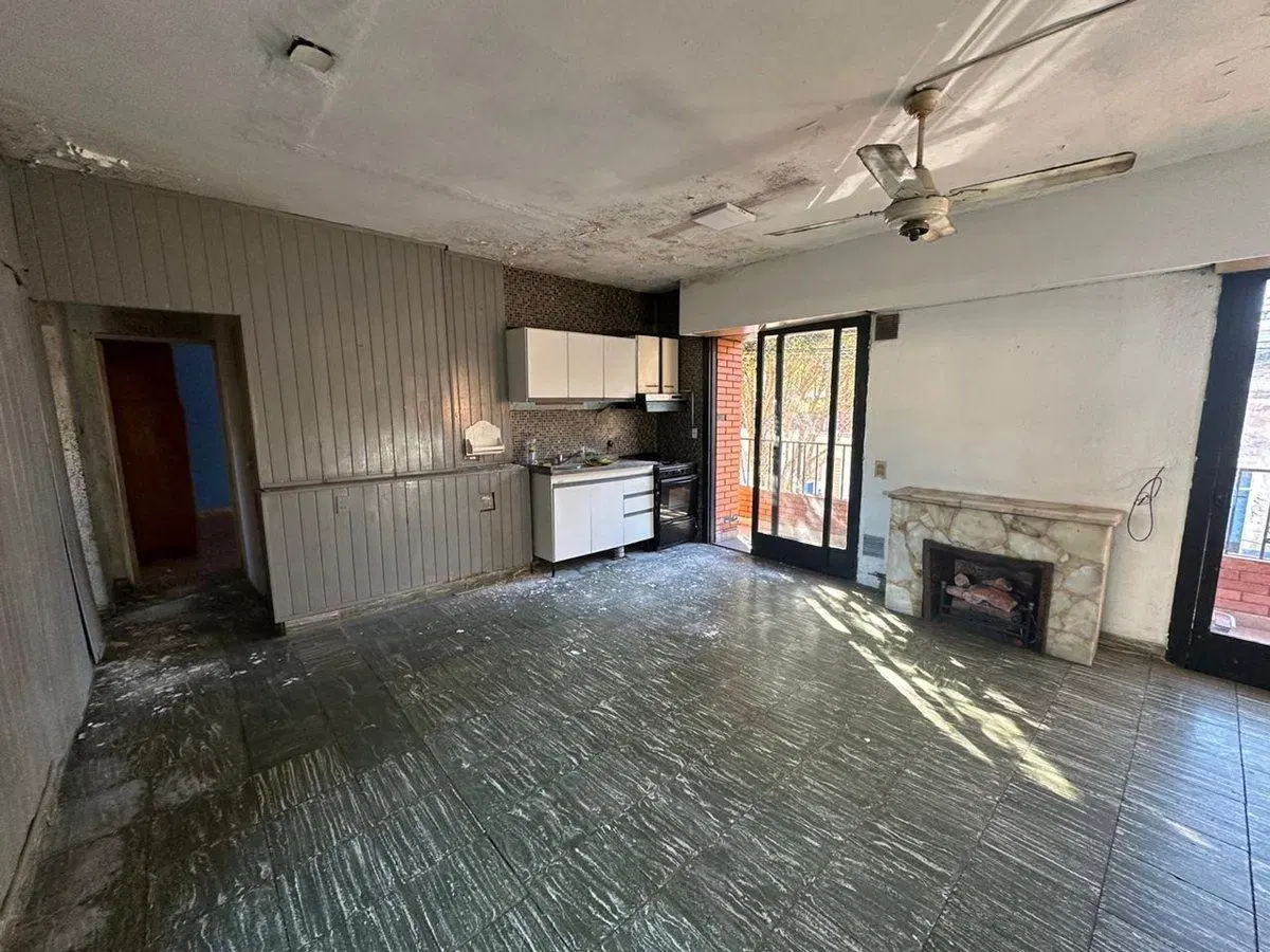 CASA EN VENTA TRES PLANTAS A RECICLAR PICHINCHA 3