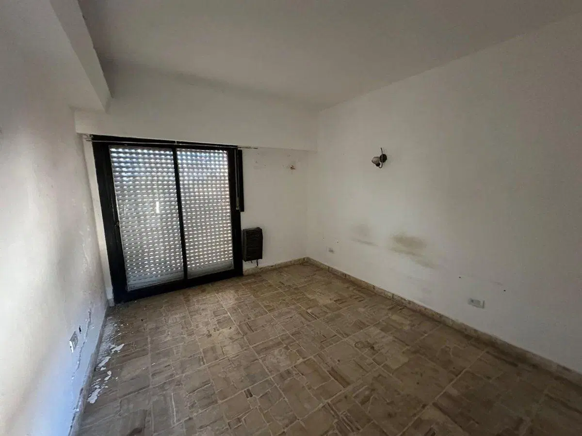 CASA EN VENTA TRES PLANTAS A RECICLAR PICHINCHA 5