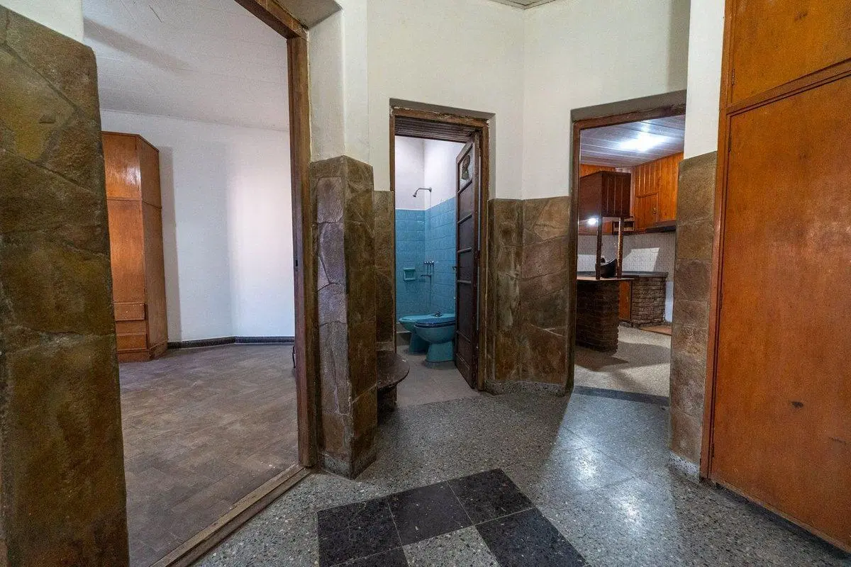 VENTA - CASA 3 DORM + COCHERA + QUINCHO ZONA SUR 2