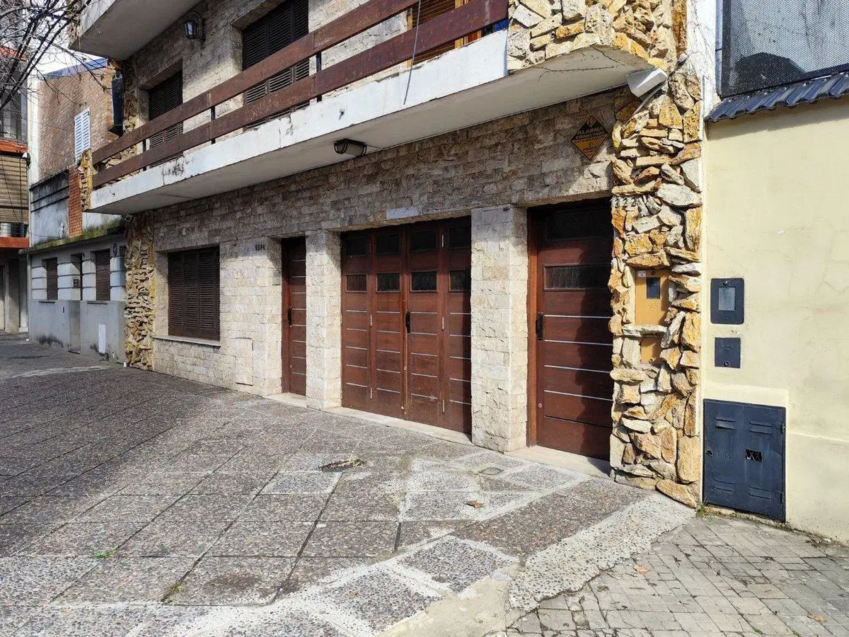 CASA EN VENTA 4 DORMITORIOS ECHESORTU 4