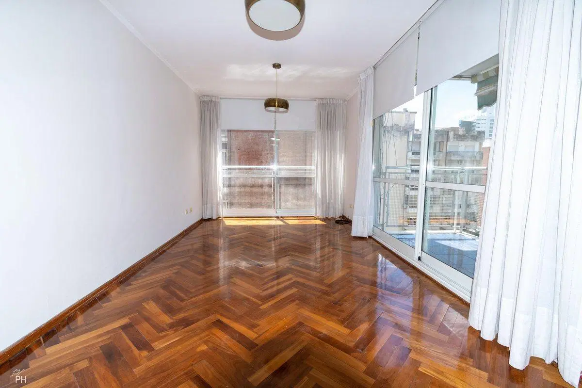 DEPARTAMENTO EN VENTA CENTRO TRES DORMITORIOS 4