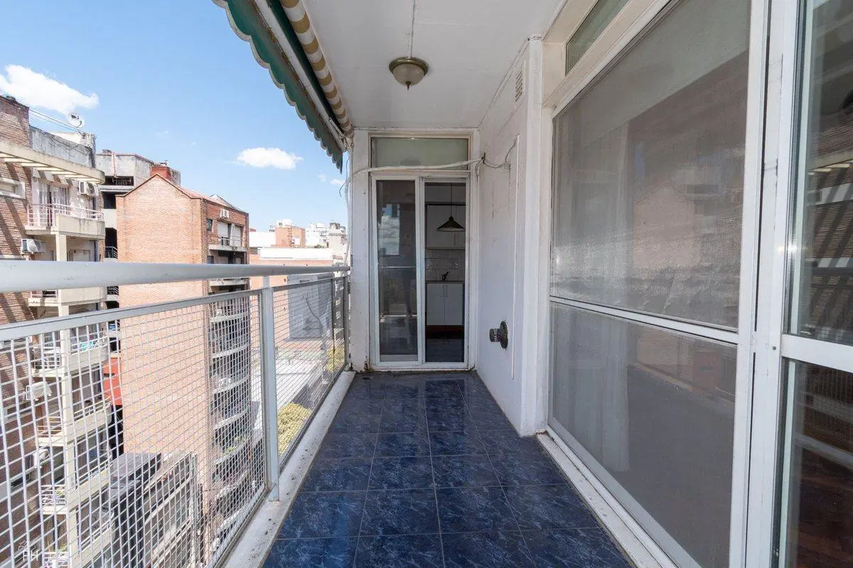 DEPARTAMENTO EN VENTA CENTRO TRES DORMITORIOS 8