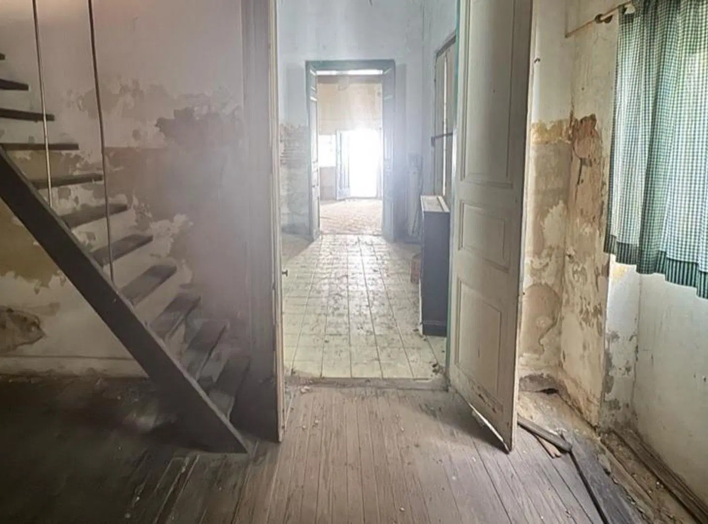 VENTA CASA DE PASILLO BARRIO MARTIN A RECICLAR 2