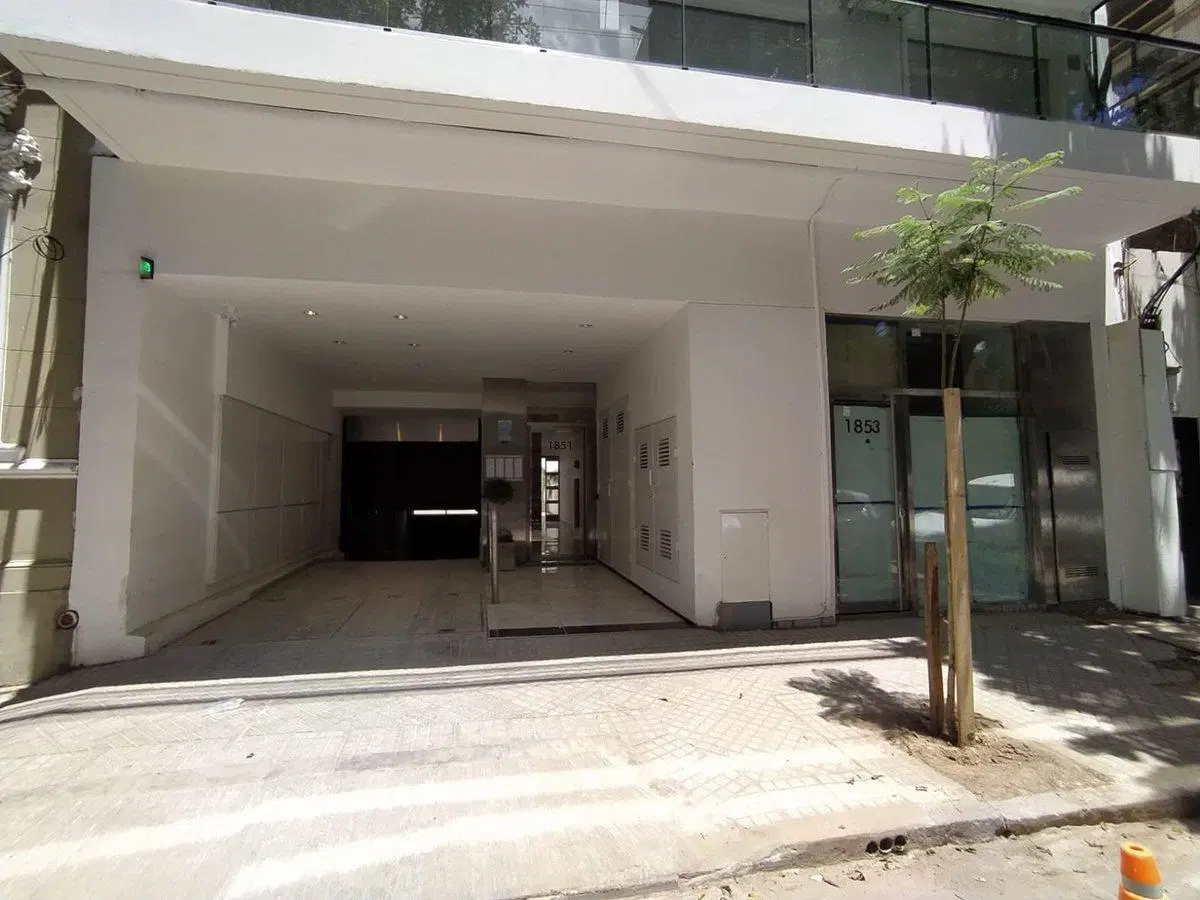 MONOAMBIENTE EN ALQUILER CON BALCON ZONA CENTRO 4