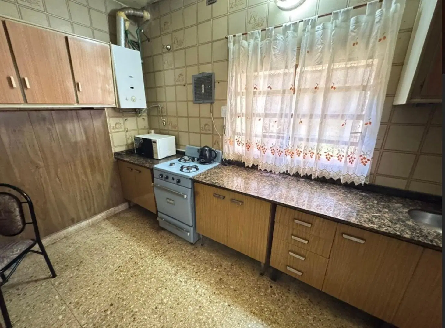 CASA EN VENTA DOS PLANTAS ALBERDI 3
