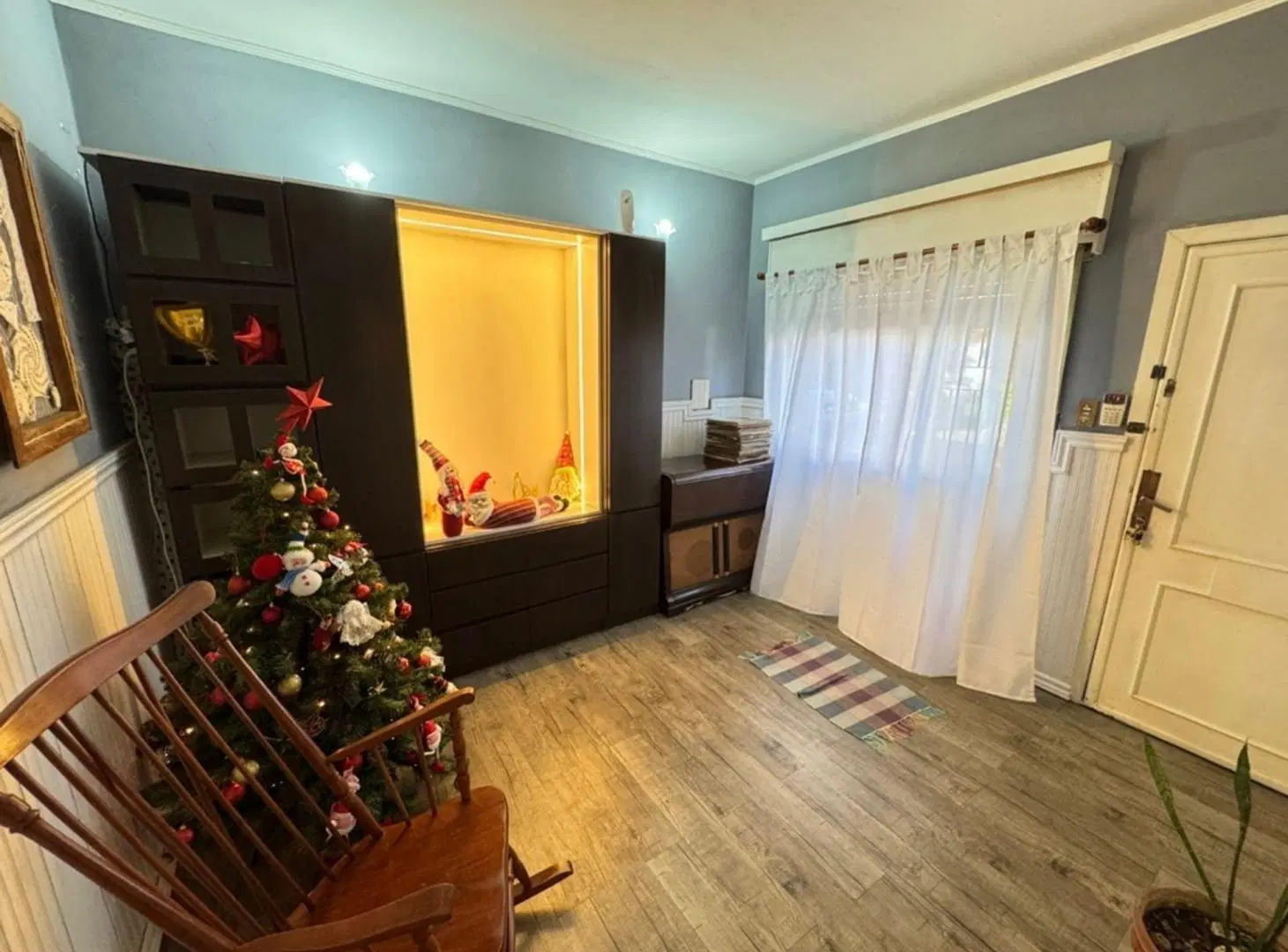 CASA EN VENTA DOS PLANTAS ALBERDI 5