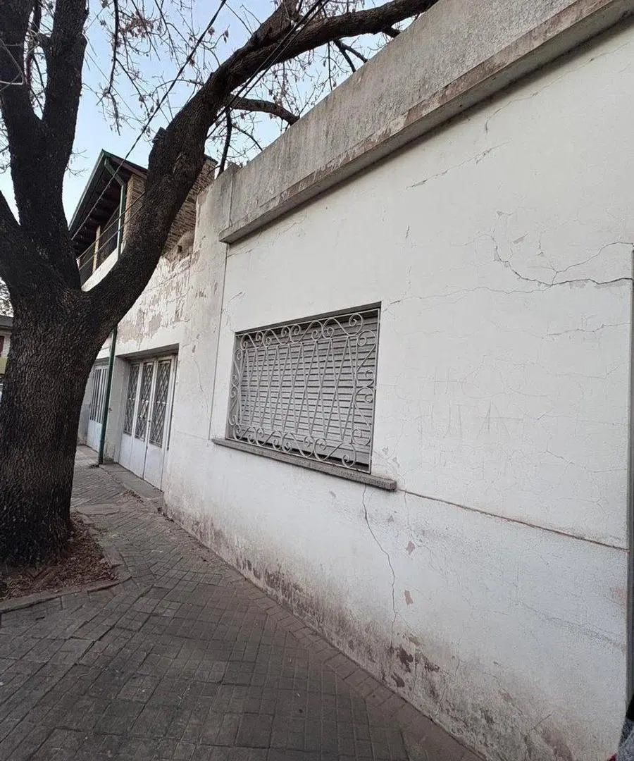 VENTA DE CASA EN BARRIO TABLADA CON COCHERA 4