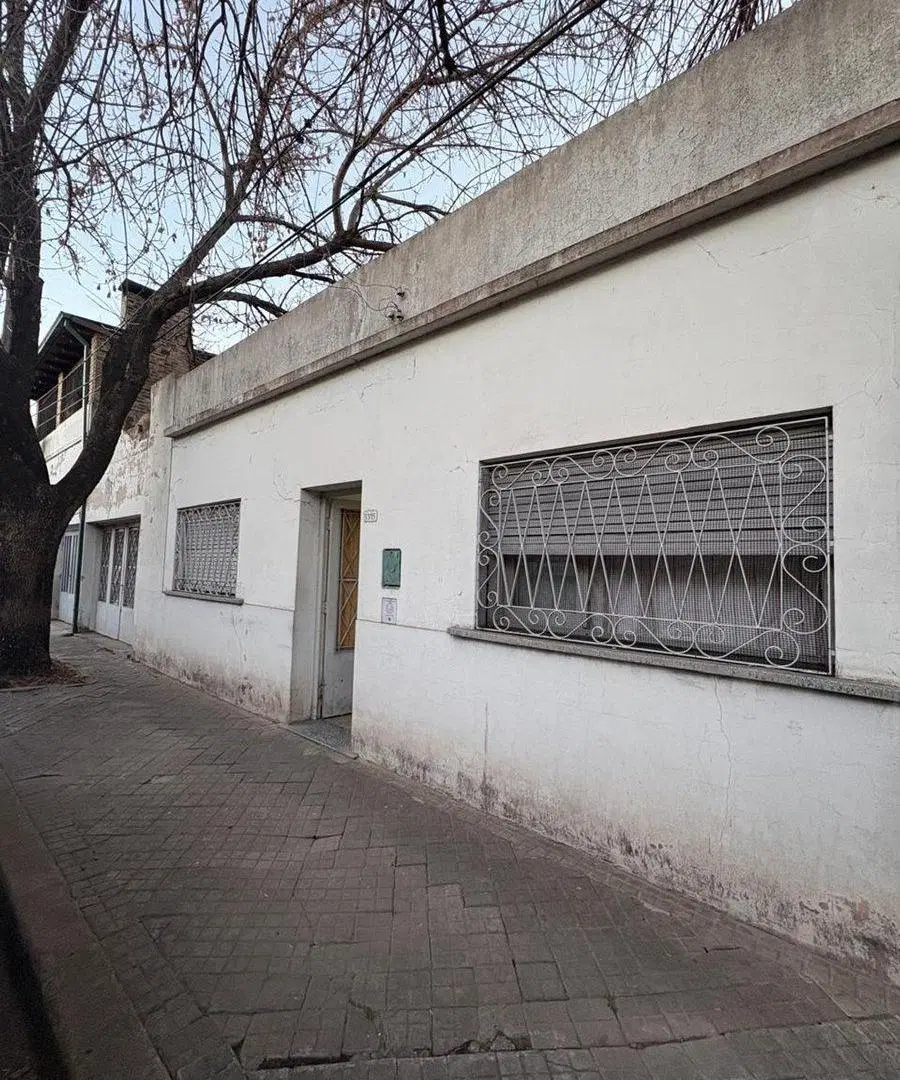VENTA DE CASA EN BARRIO TABLADA CON COCHERA 2