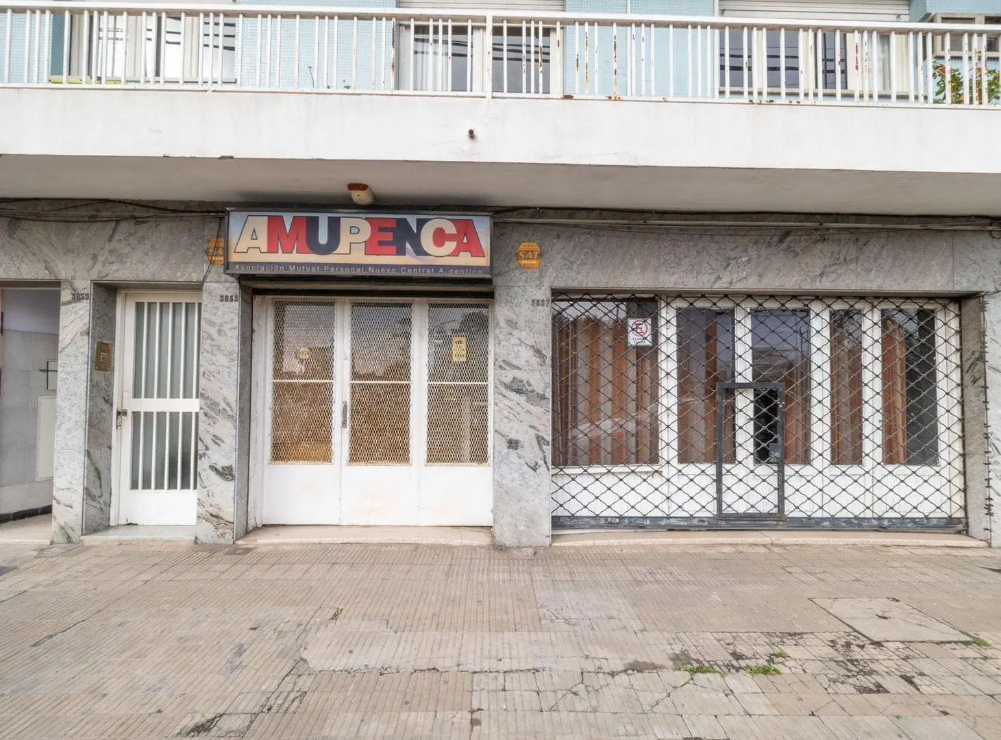 CASA EN VENTA 2 DORMITORIOS LUIS AGOTE 2