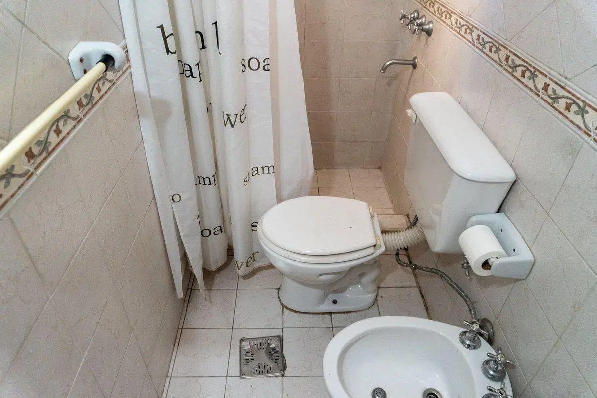 VENTA MONOAMBIENTE AV. PELLEGRINI 8