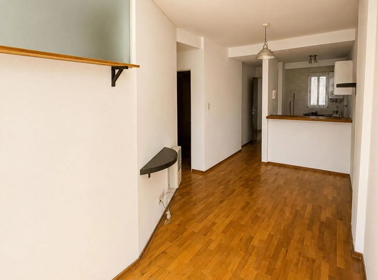 ALQUILER - 1 DORMITORIO CON COCHERA CENTRO RIO 2