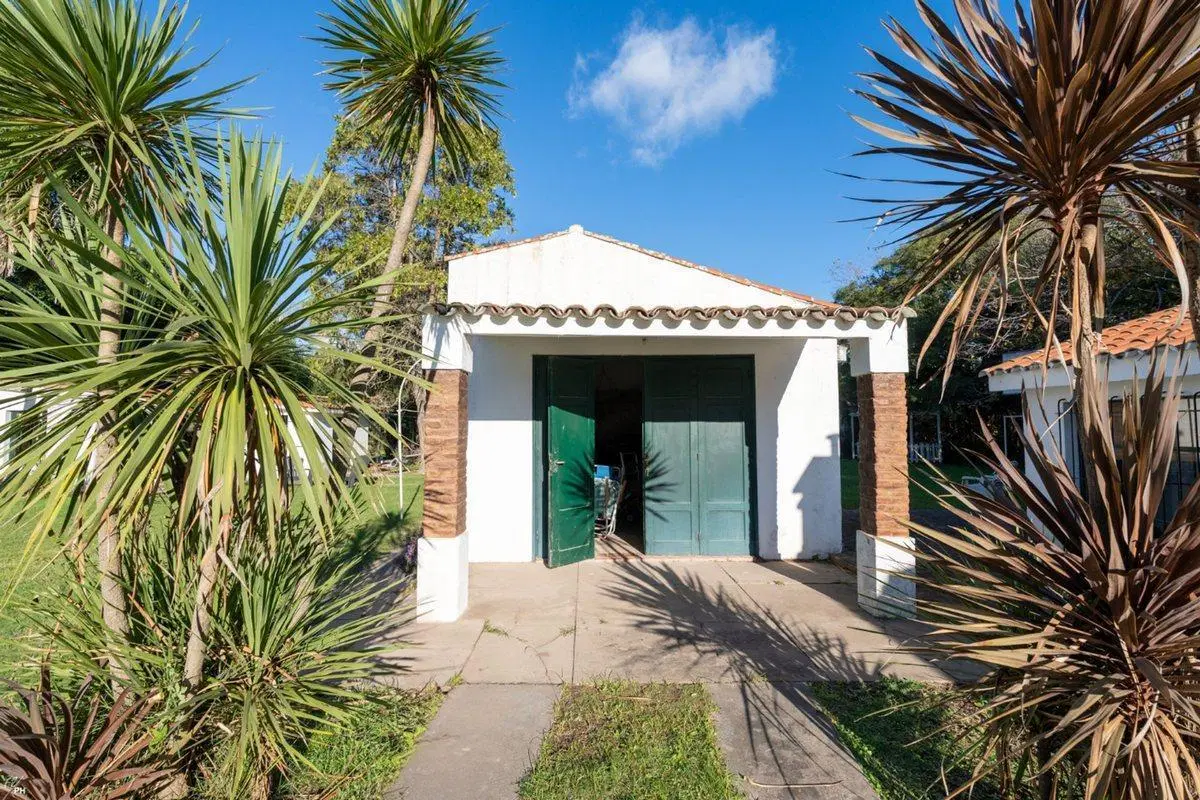 CASA QUINTA EN VENTA 3 DORMITORIOS  LA RIBERA 4