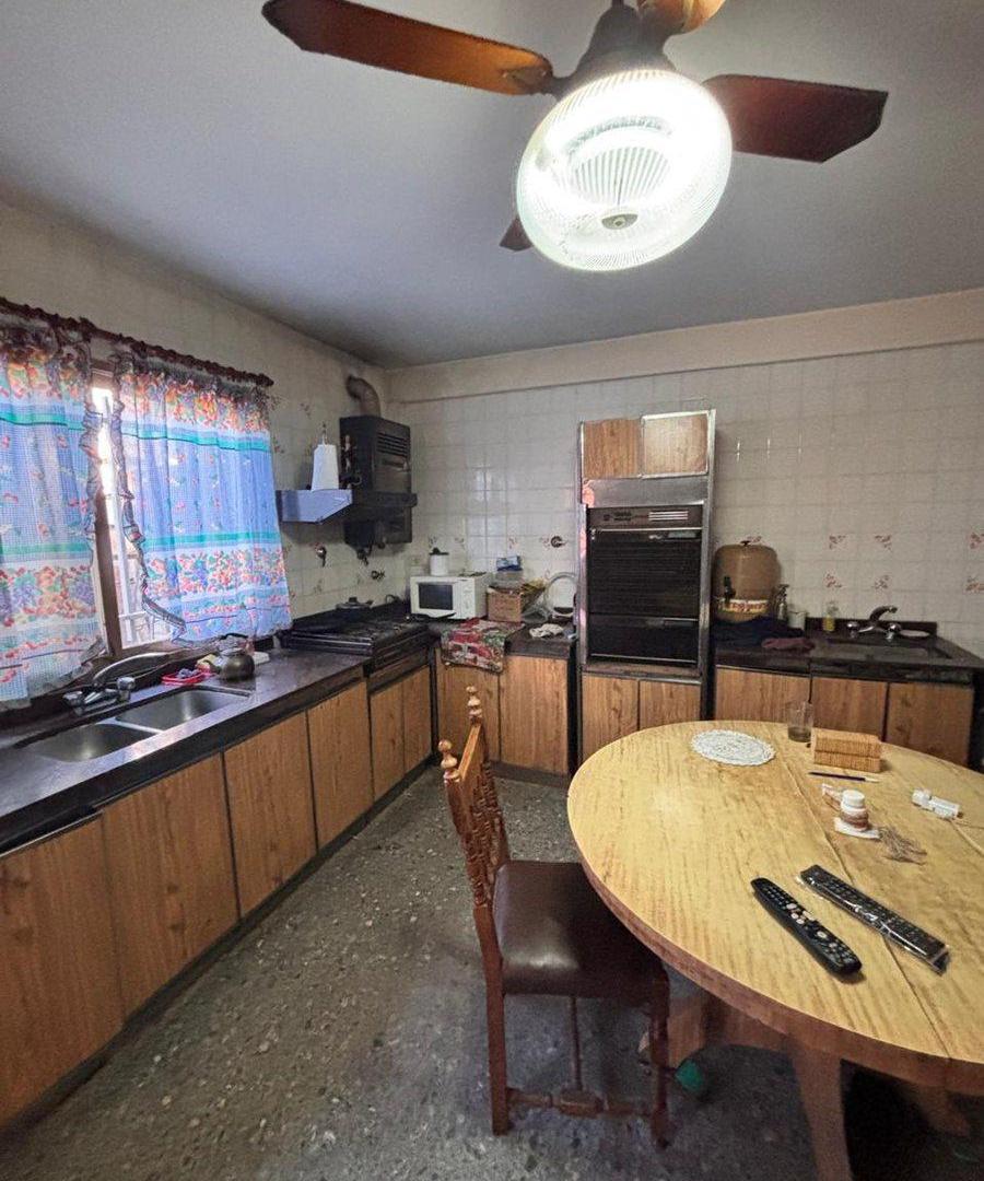 Foto de Venta casa 3 dormitorios c/cochera - Apta Credito, imagen 2