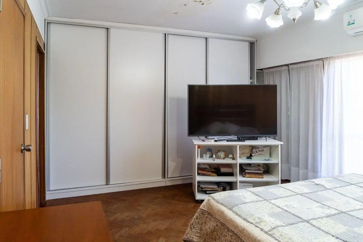 CASA EN VENTA 4 DORMITORIOS BARRIO CURA 4