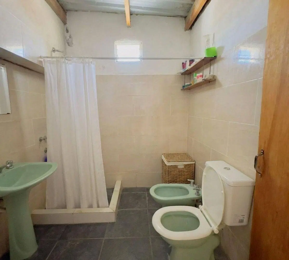 CASA EN VENTA 2 DORMITORIOS/DEPTO 1 DORMI LUDUEÑA 4