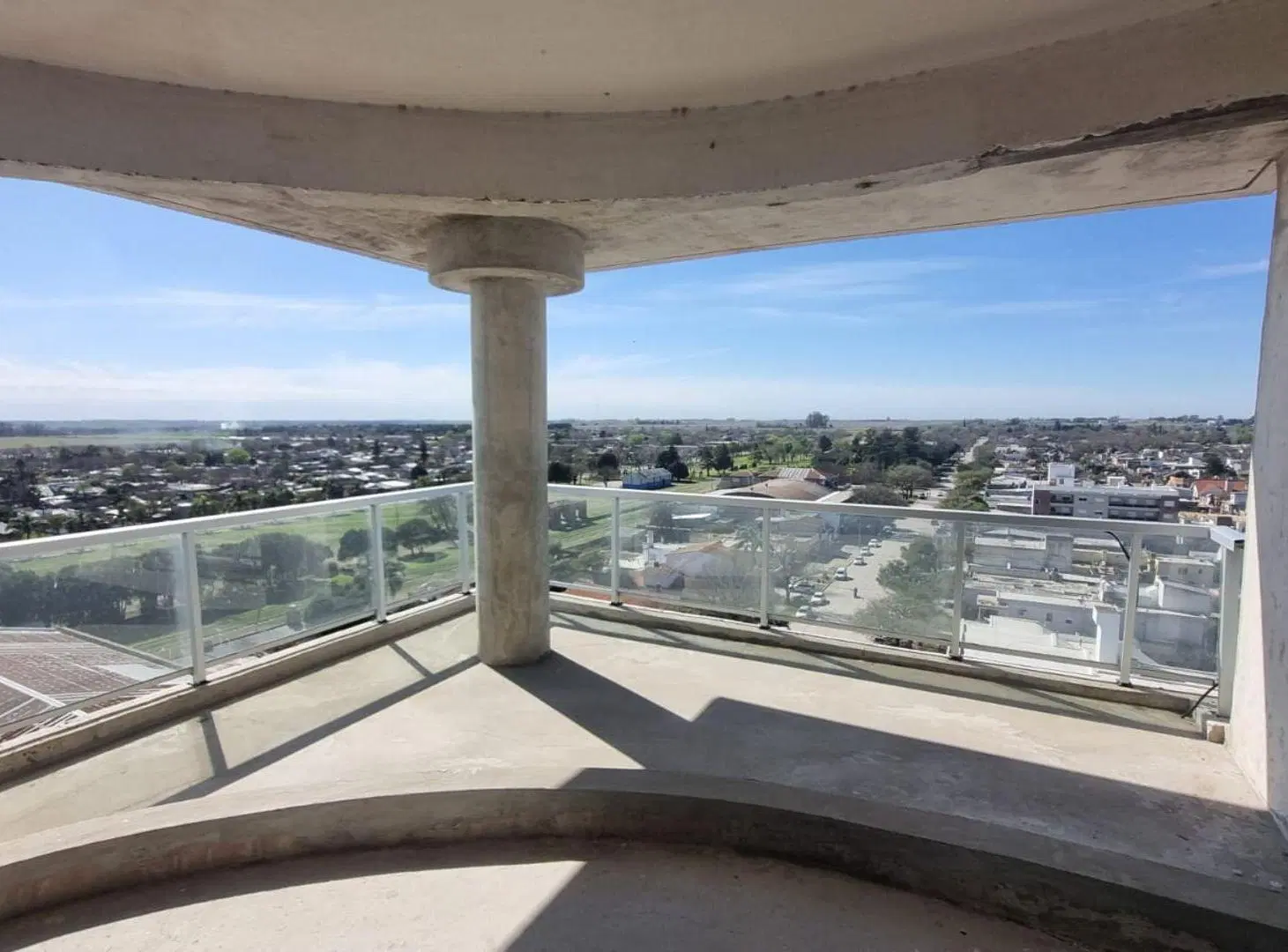 DEPTO EN VENTA 1 DORM C/ PATIO - CARCARAÑA 8