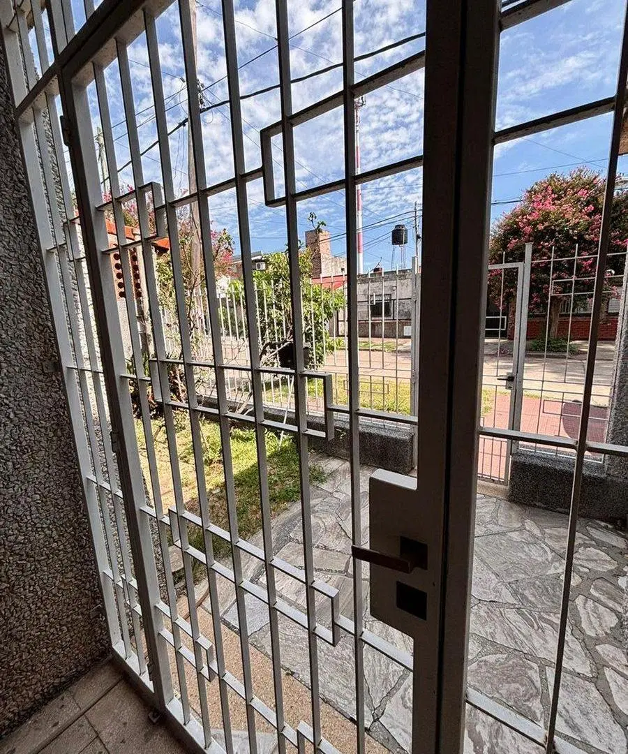 VENTA CASA 2 dorm ZONA NORTE 2
