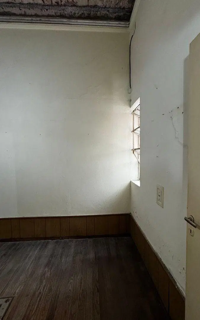 CASA EN VENTA 2 DORMITORIOS ESPAÑA Y HOSPITALES 4