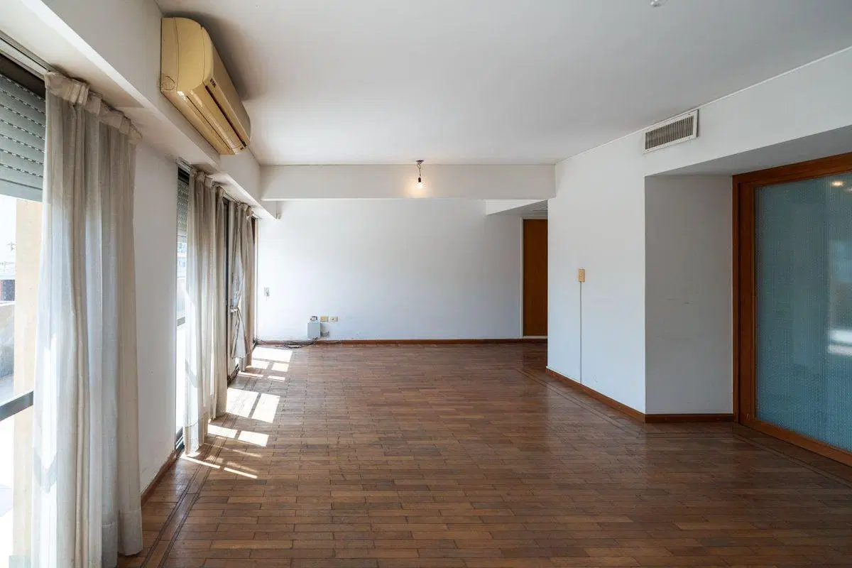 DEPARTAMENTO EN VENTA 3 DORMITORIOS COCHERA CENTRO 2