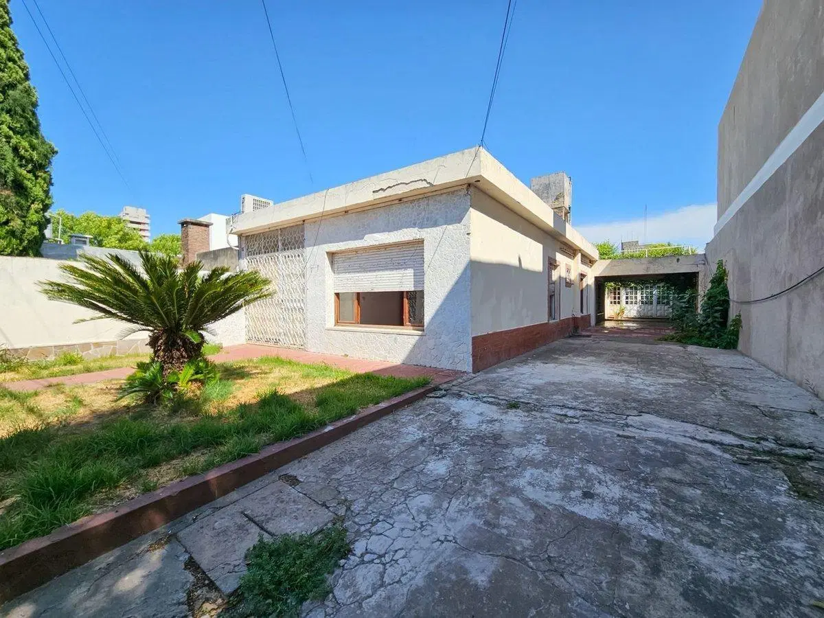 VENTA CASA DE AMBIENTES AMPLIOS 3