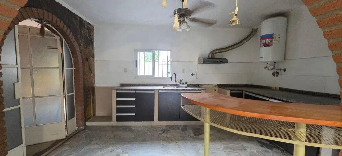 VENTA - CASA 3 DORMITORIOS CON PATIO. APTA CRÈDITO 5
