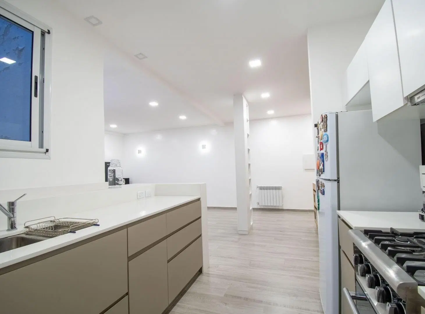 DEPARTAMENTO EN VENTA DOS DORMITORIOS BV. OROÑO 8