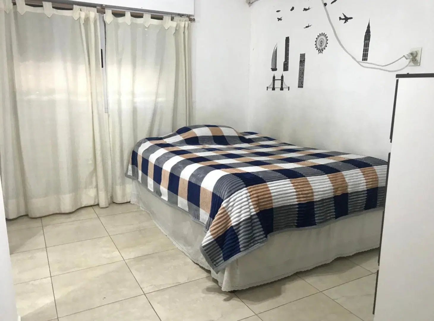 VENTA CASA 4 DORMITORIOS 5