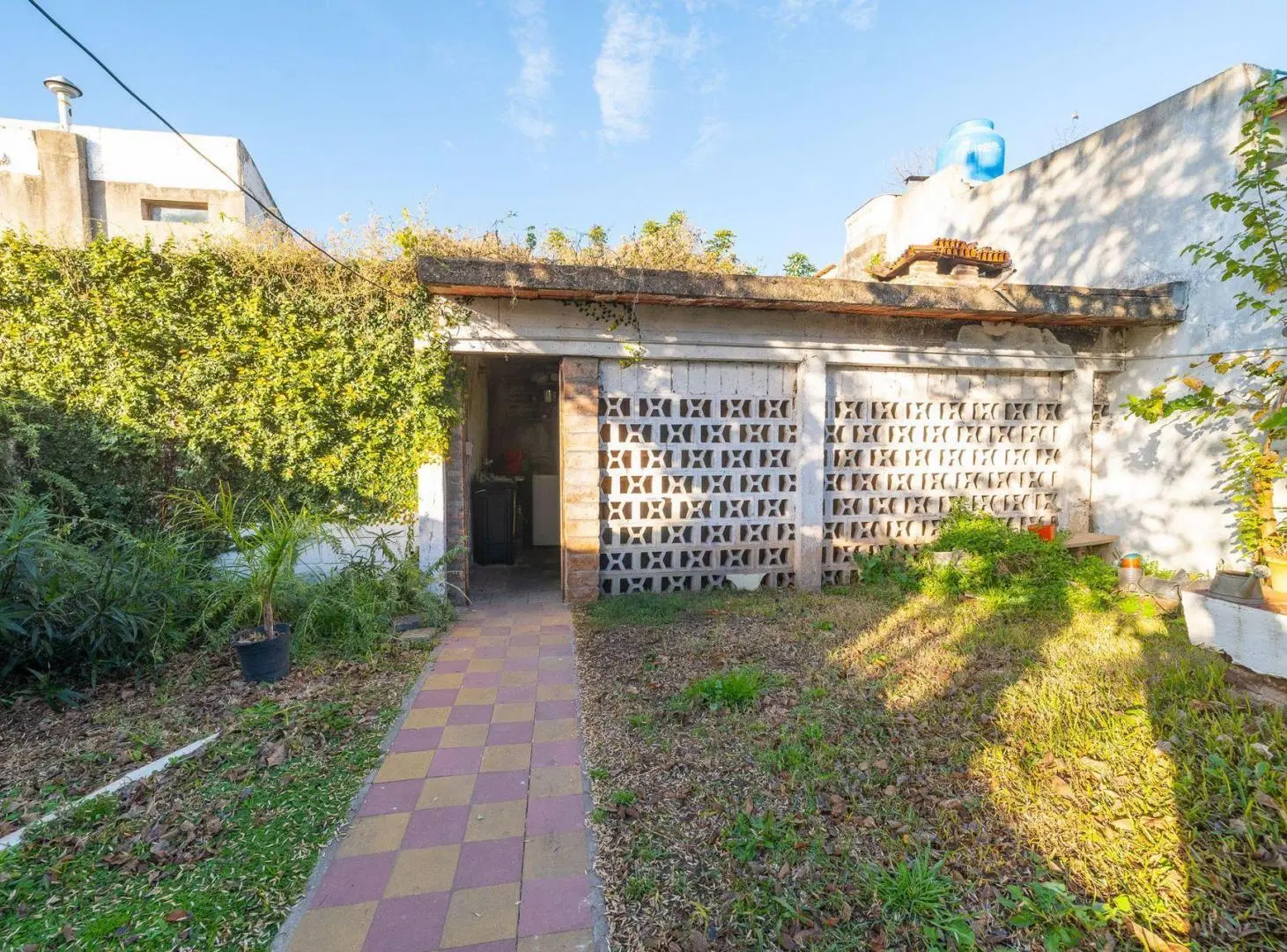 Casa con Pileta y Jardin - Baigorria 3