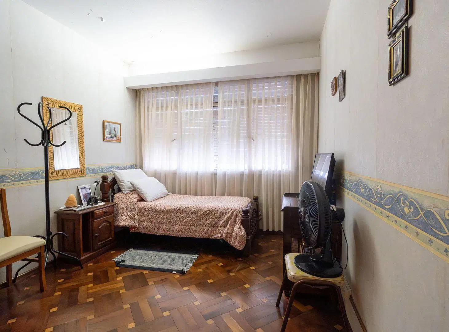 VENTA CASA 4 DORMITORIOS CON COCHERA SALADILLO 4