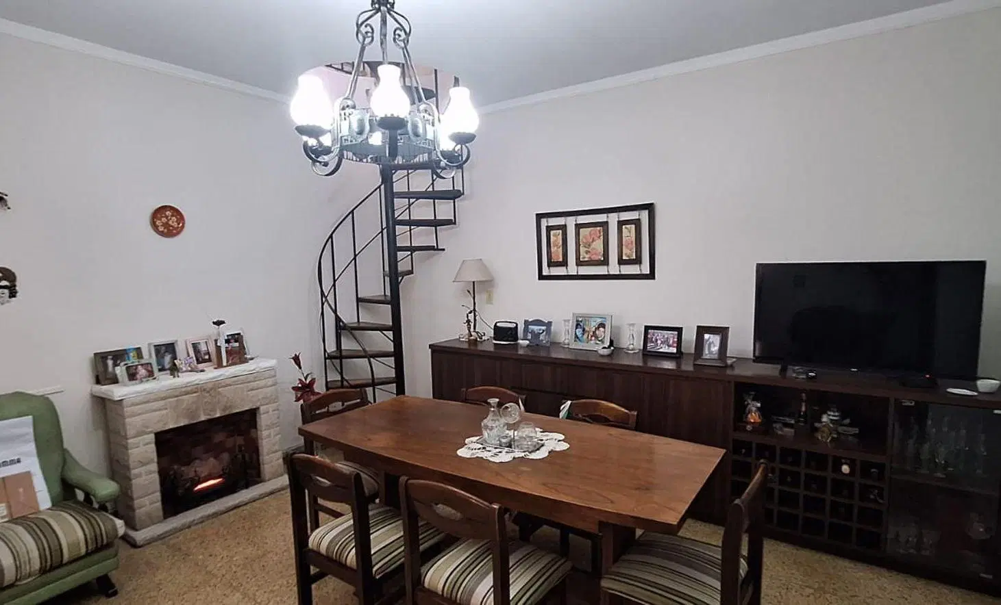VENTA DEPARTAMENTO DE PASILLO EN PICHINCHA 2