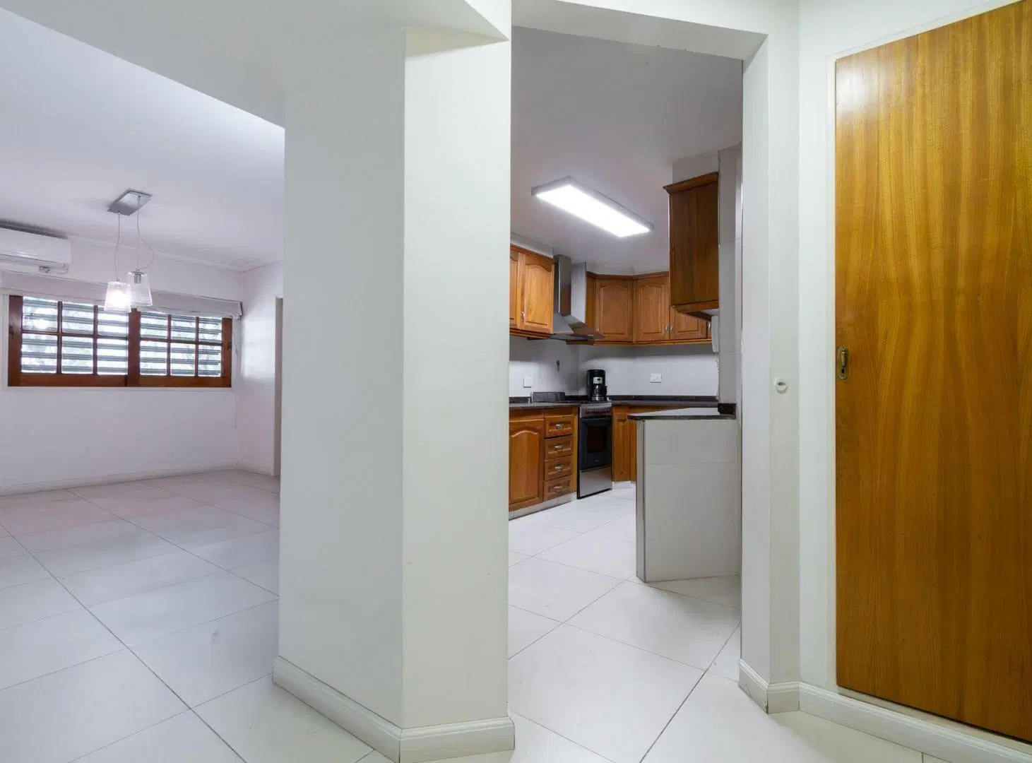 DEPARTAMENTO EN VENTA 4 DORMITORIOS CENTRO COCHERA 2