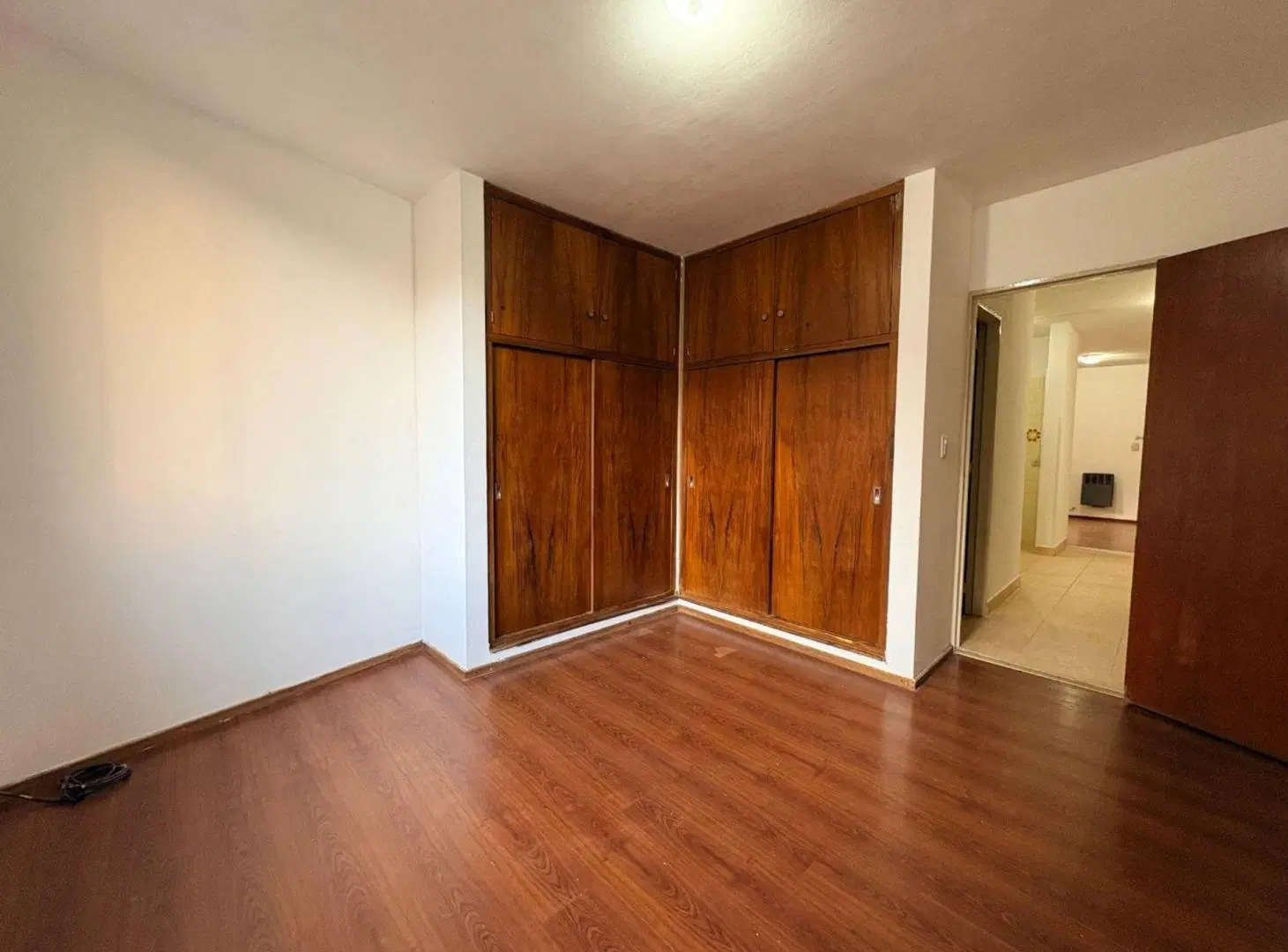 DEPARTAMENTO EN ALQUILER 1 DORMITORIO POR ESCALERA 3
