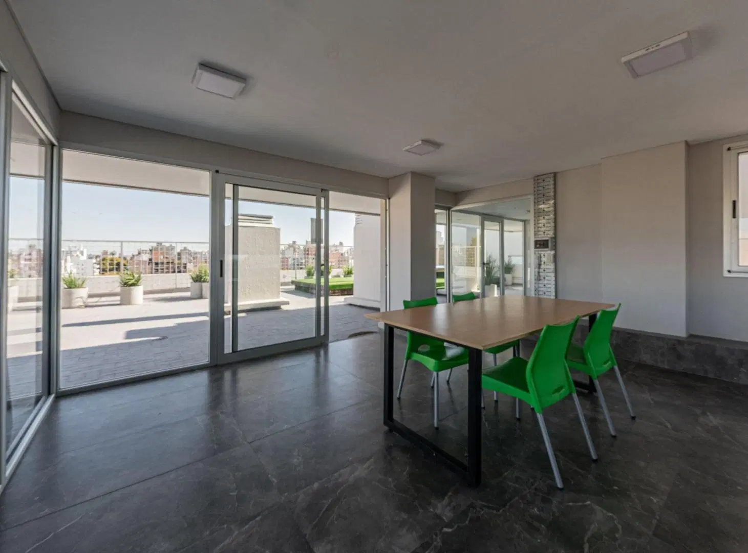 Venta Departamento 3 Dormitorios Balcón. Amenities 5