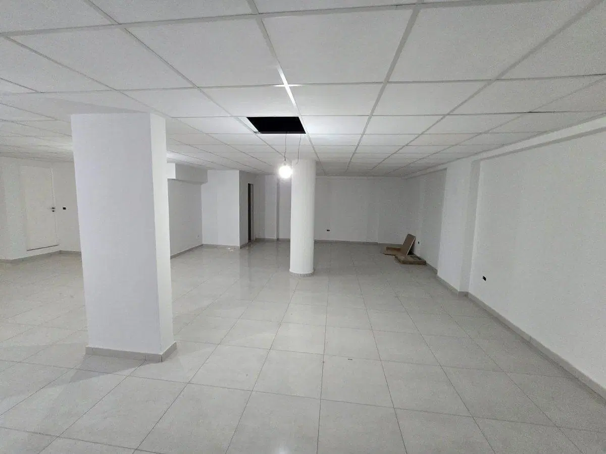 LOCAL COMERCIAL EN VENTA  ESTRENAR EXCELENTE RENTA 8
