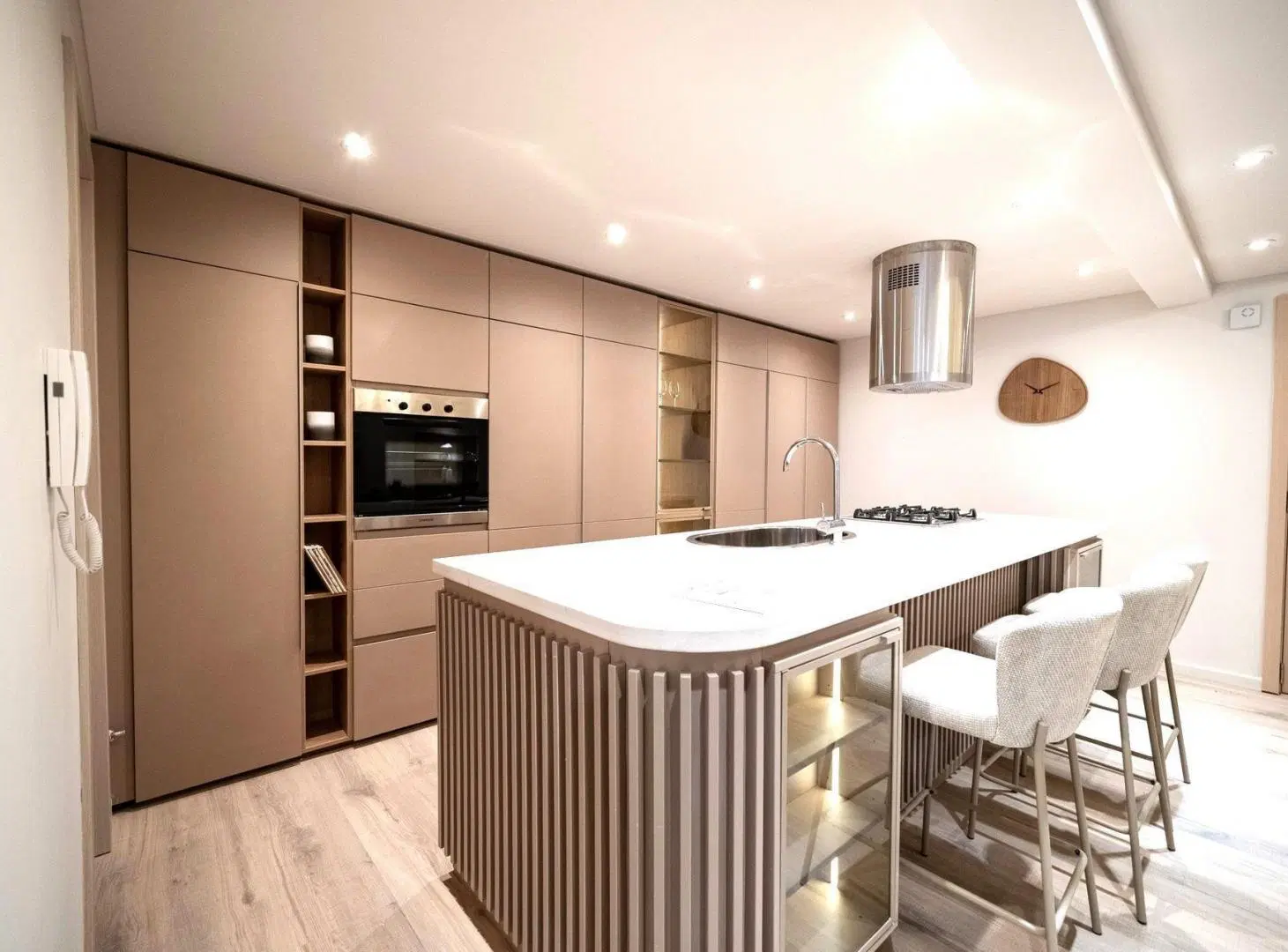 VENTA DEPARTAMENTO 3 DORMITORIOS. BALCÒN CENTRO 8