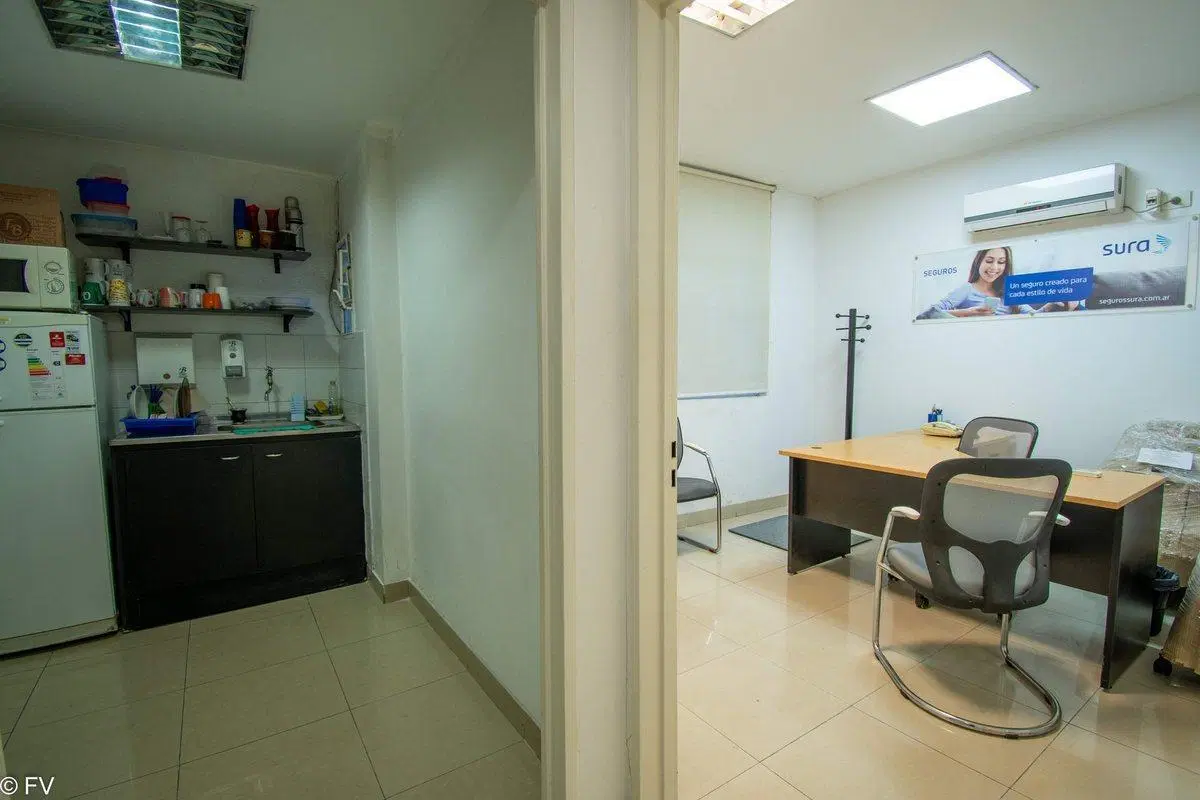 LOCAL COMERCIAL EN VENTA CENTRO 4