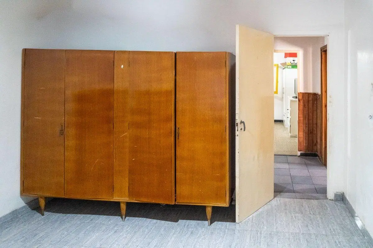 CASA DE PASILLO EN VENTA 2 DORMITORIOS TIRO SUIZO 3