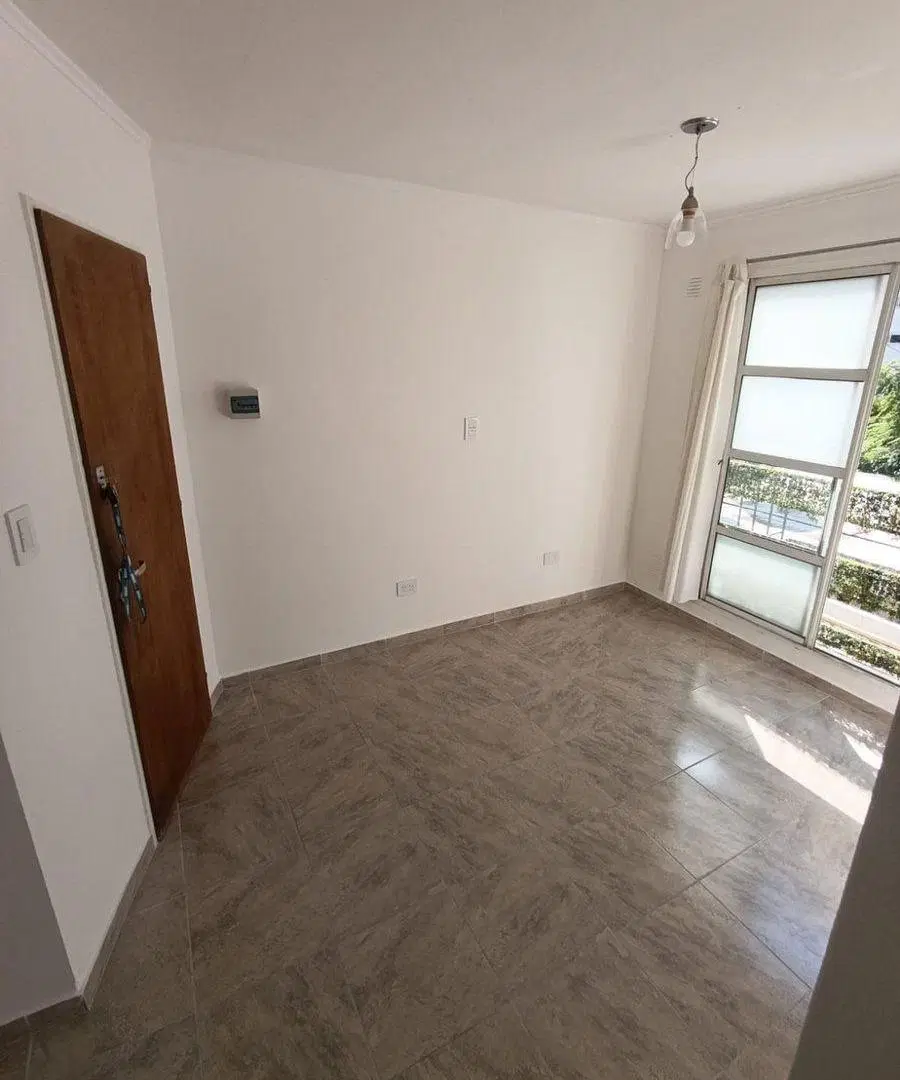 DEPARTAMENTO EN VENTA 1 DORMITORIO ZONA RIO 8
