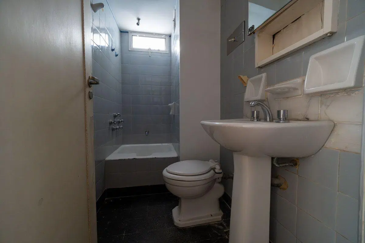 DEPARTAMENTO 3 DORMITORIOS CON COCHERA PJE ALVAREZ 2